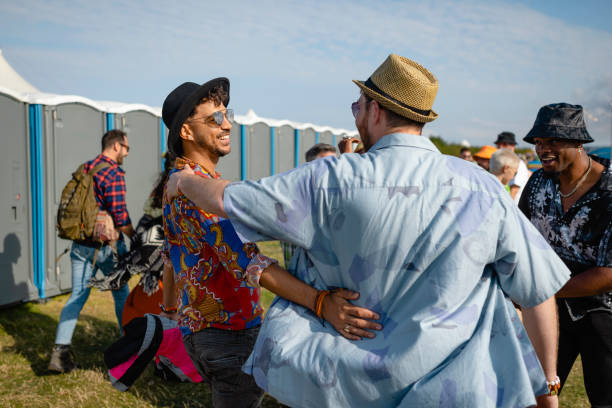 Best Construction site porta potty rental  in Oakdale, MN
